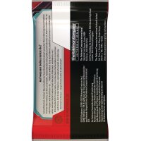 R&uuml;ckseite eines Boosters mit Text zur Storyline von &bdquo;Karmesin &amp; Purpur &ndash; Ewige Rivalen&ldquo;, Lizenzinformationen und Aufruf zum Onlinespiel.