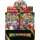 Frontalansicht des geöffneten Displays zur Pokémon TCG-Serie „Mega-Entwicklung“ mit klar sichtbaren Boosterpacks von Mega-Lucario und Mega-Guardevoir.