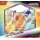 Frontansicht der Pokémon Karmesin & Purpur „Prismatische Entwicklungen“ Poster-Kollektion mit den Promokarten Flamara, Aquana und Blitza.